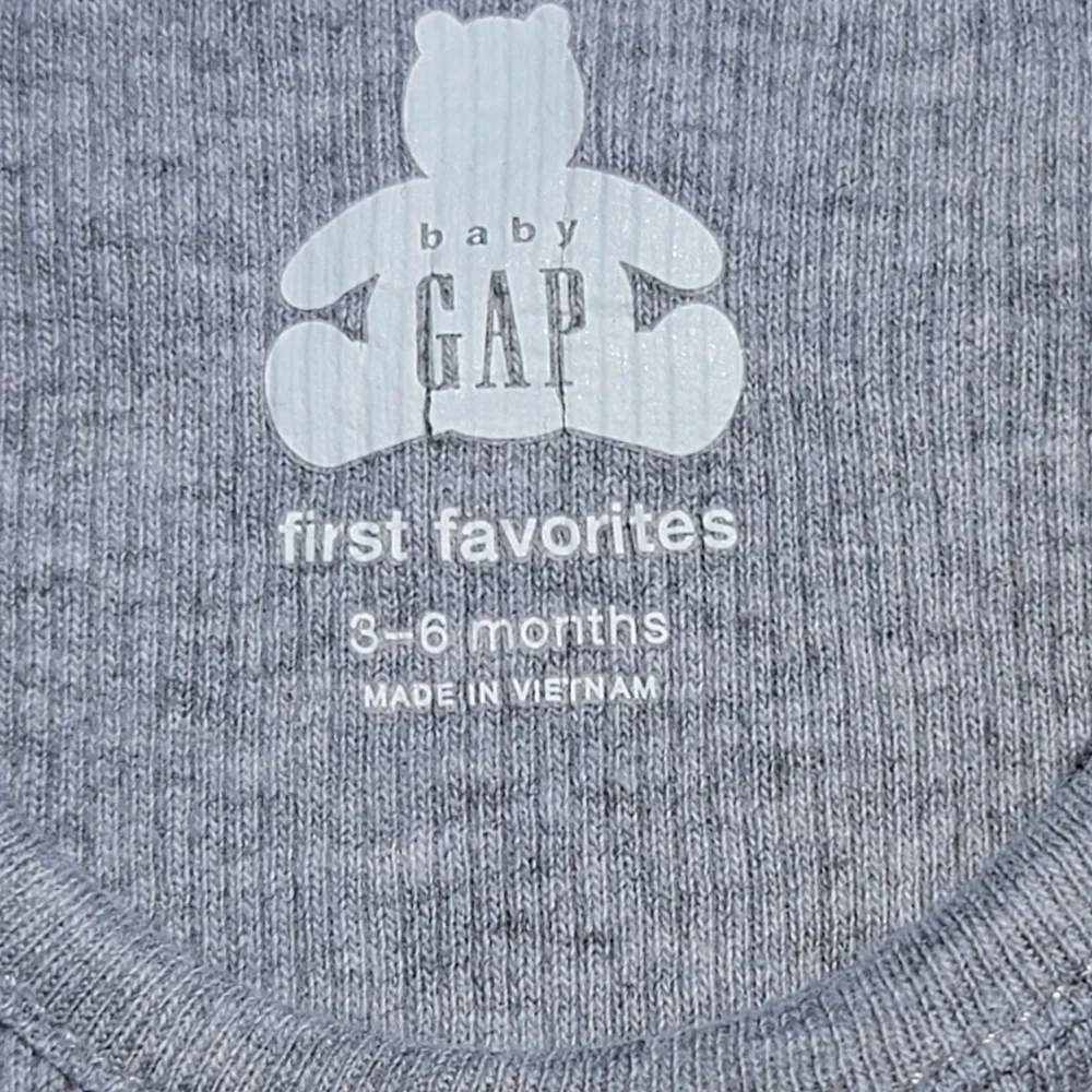 GAP Baby Sleeveless Ribbed Tank Top Onesie Size 3-6 Months Gray